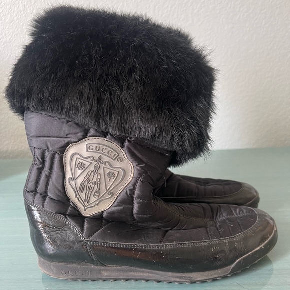 Gucci Hysteria Rabbit Fur Snow Boots - Picture 3 of 12